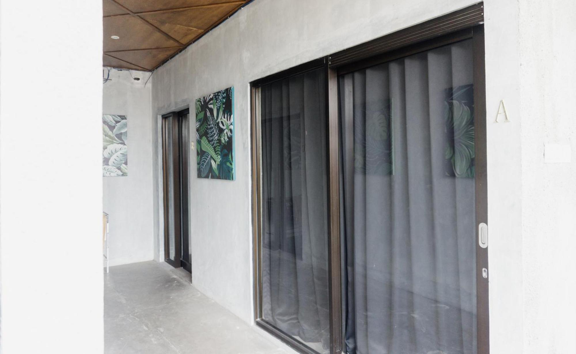 Escotel Krisnantara Canggu Buitenkant foto